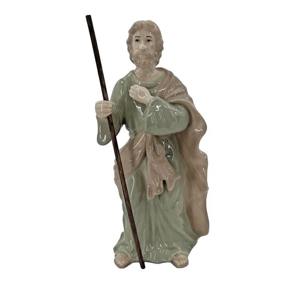 Royal Doulton 2005 Holiday Nativity Christmas Joseph 7 3/4" - Picture 1 of 6